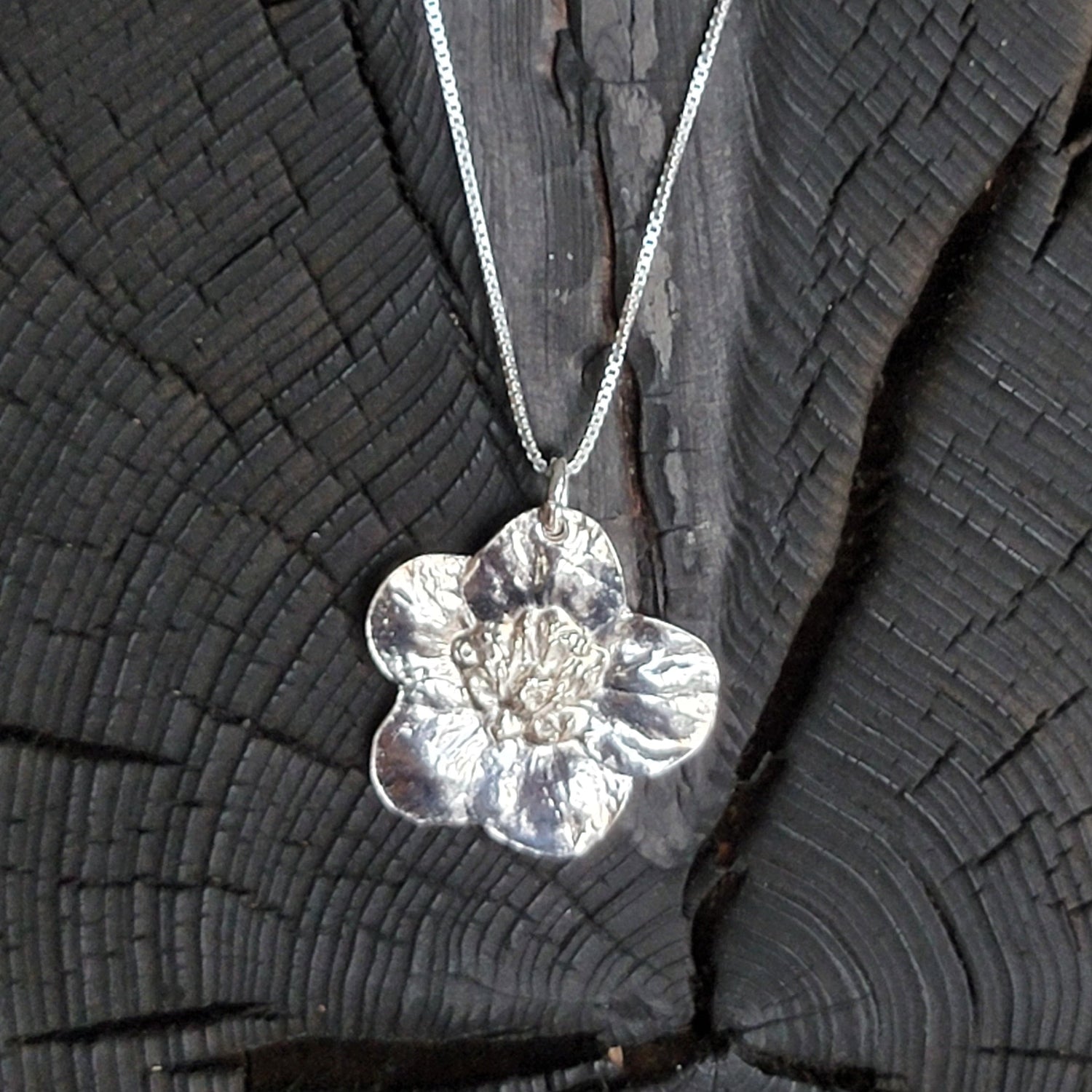 FINE SILVER NECKLACES
